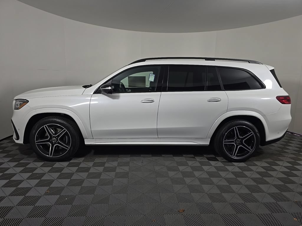 New 2026 Mercedes-Benz GLS 450 4MATIC image 2