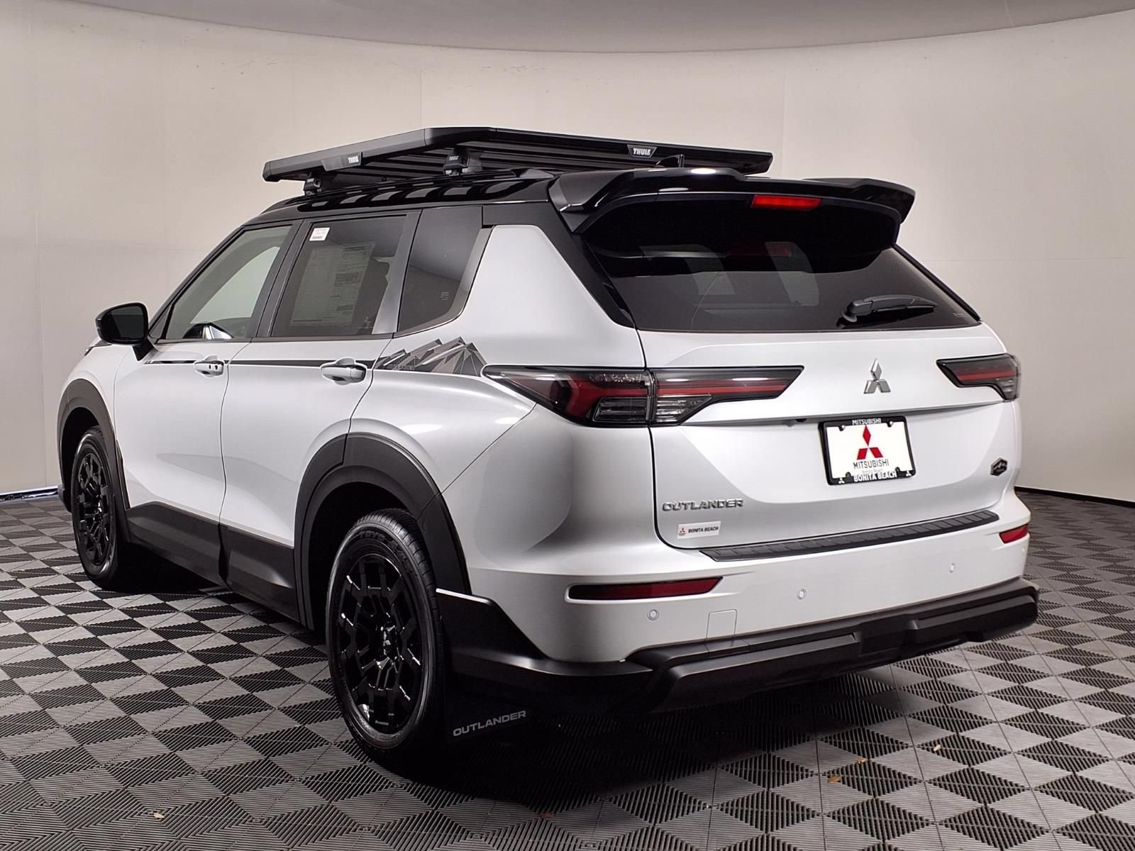 New 2026 Mitsubishi Outlander AWD image 5