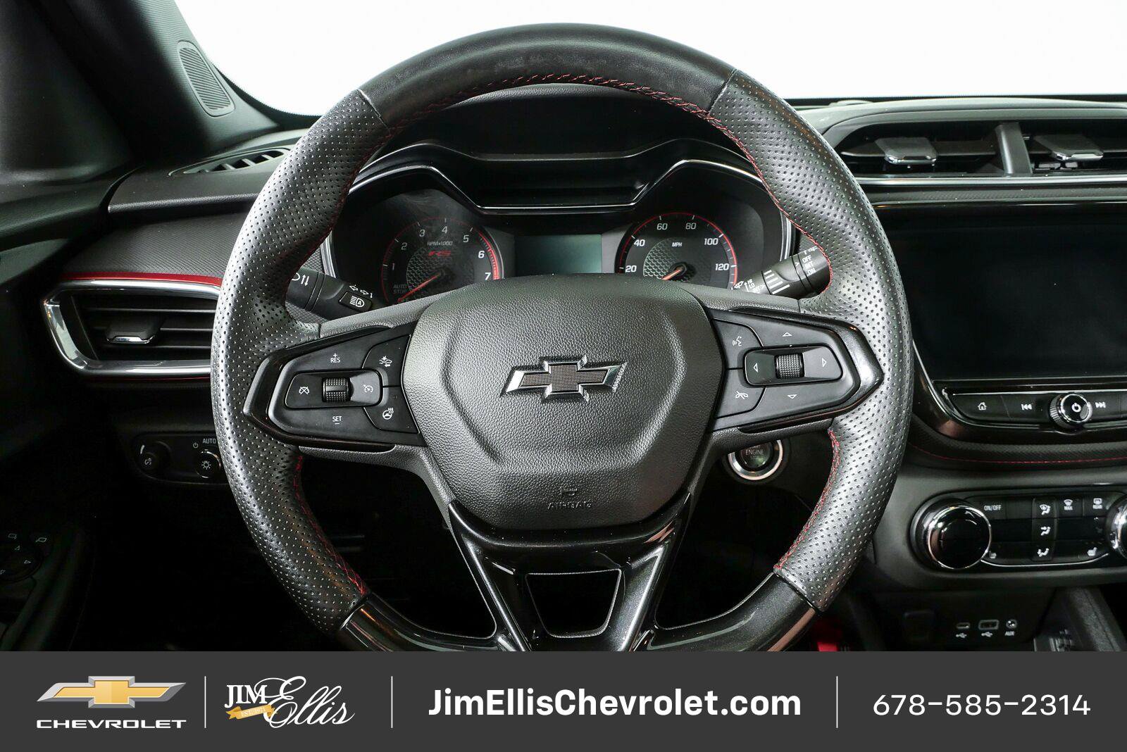 Used 2022 Chevrolet TrailBlazer RS w/ Sun and Liftgate Package FWD image 9