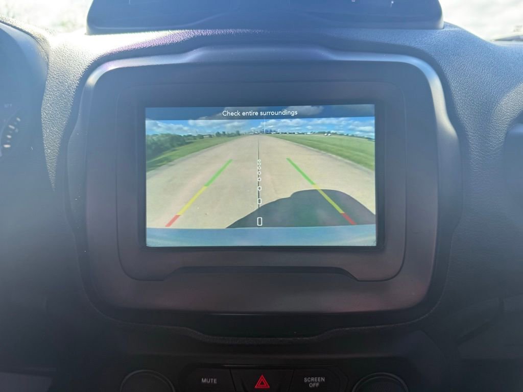 Used 2019 Jeep Renegade Trailhawk w/ Cold Weather Group II AWD/4WD image 41