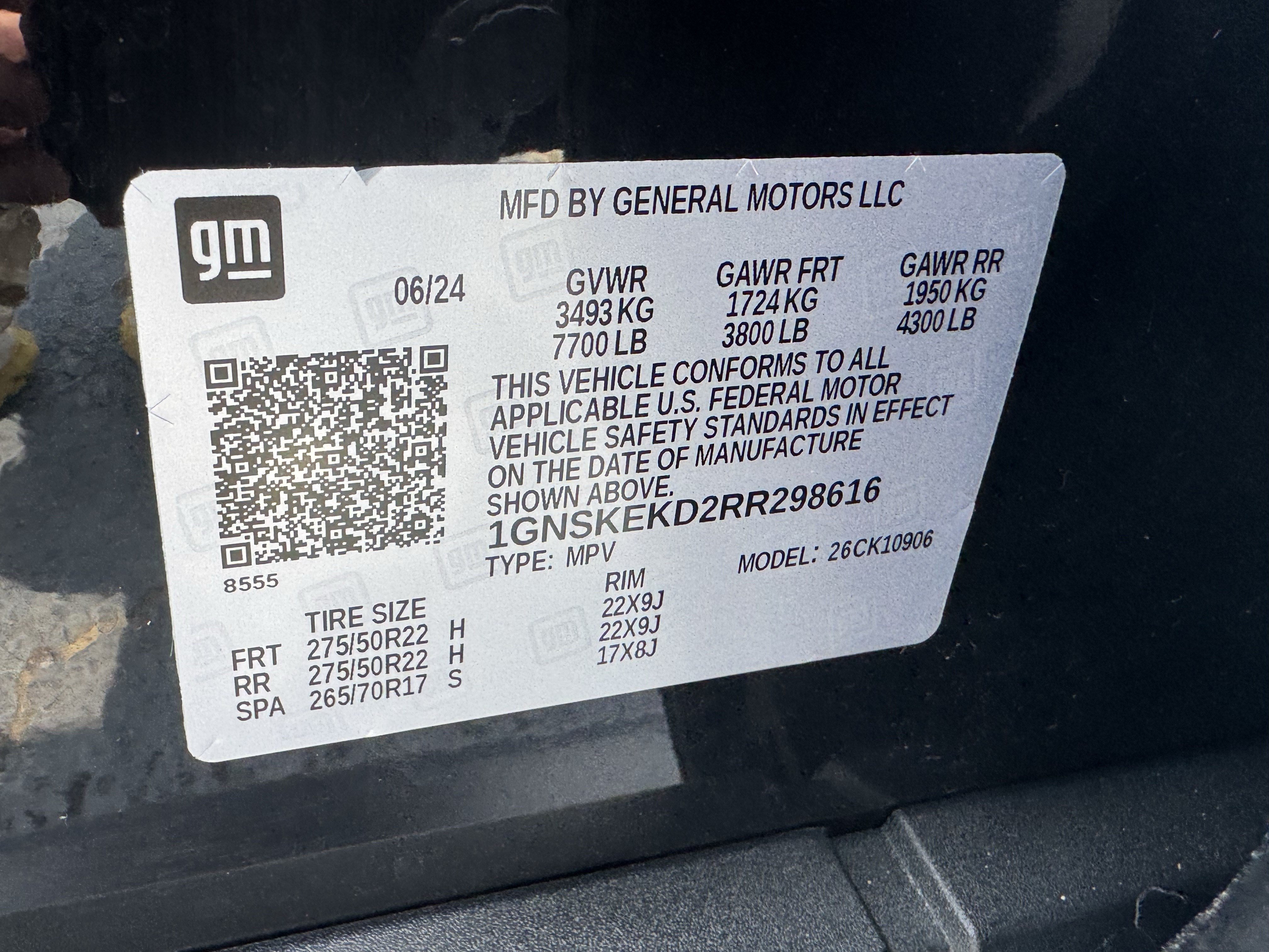 Used 2024 Chevrolet Suburban RST AWD/4WD image 38