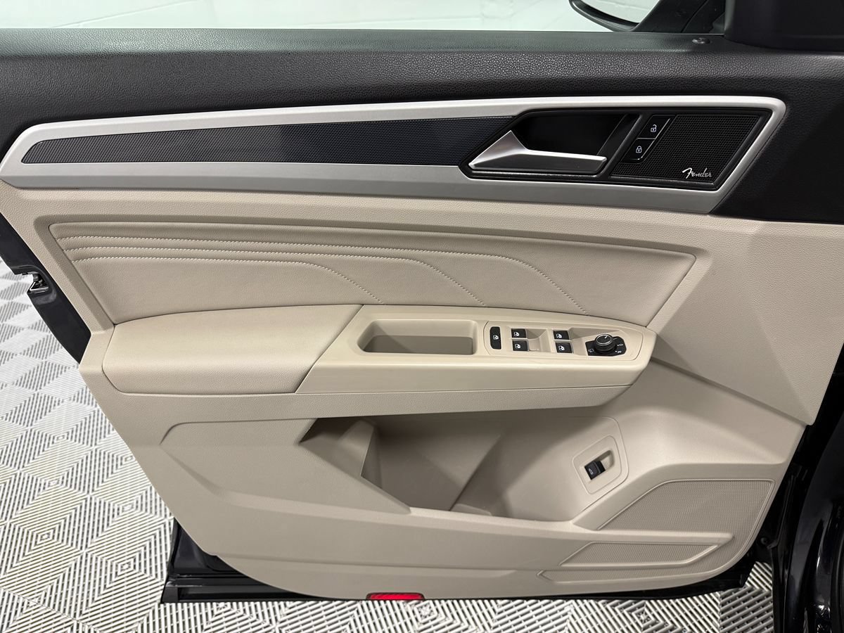 Used 2022 Volkswagen Atlas SEL Premium R-Line AWD/4WD image 10
