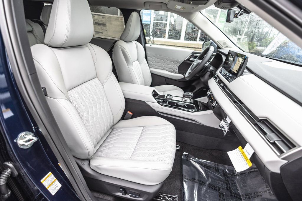 New 2026 Mitsubishi Outlander SEL AWD/4WD image 28