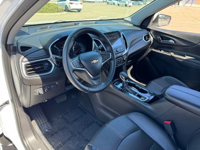 Used 2023 Chevrolet Equinox Premier image 6