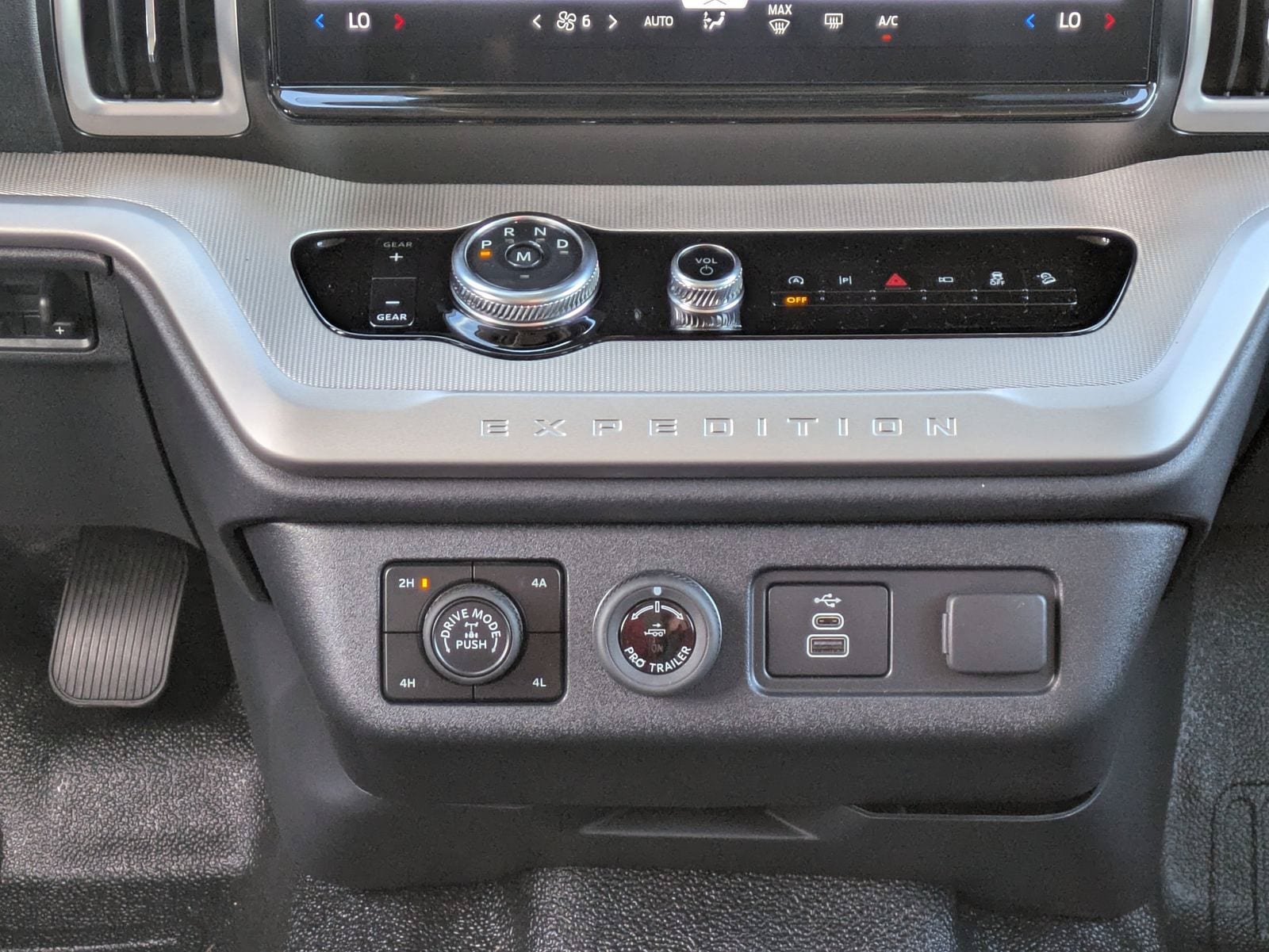 New 2026 Ford Expedition XL AWD/4WD image 20
