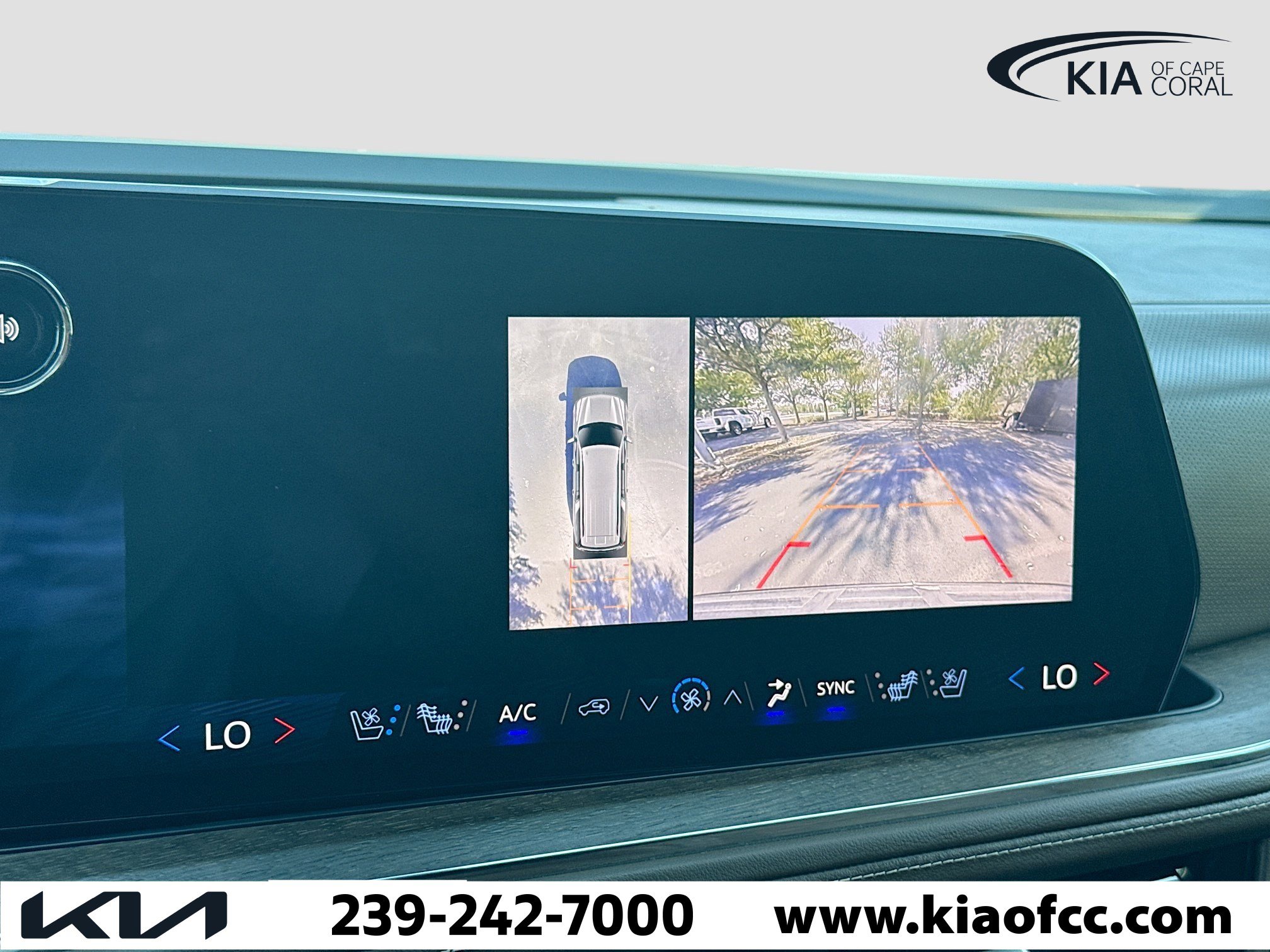 Used 2025 Chevrolet Suburban High Country image 31