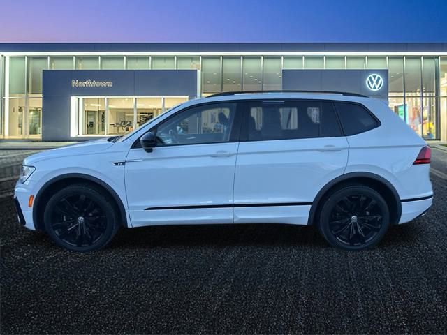 Used 2021 Volkswagen Tiguan SE R-Line w/ 3rd Row Seat Package image 7