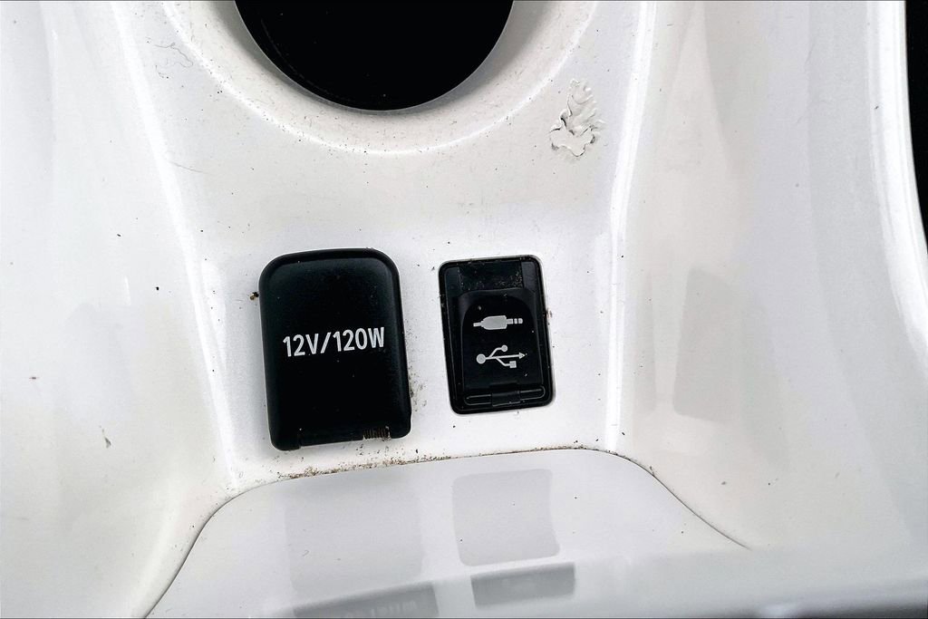 Used 2016 Toyota Prius Three Touring image 16