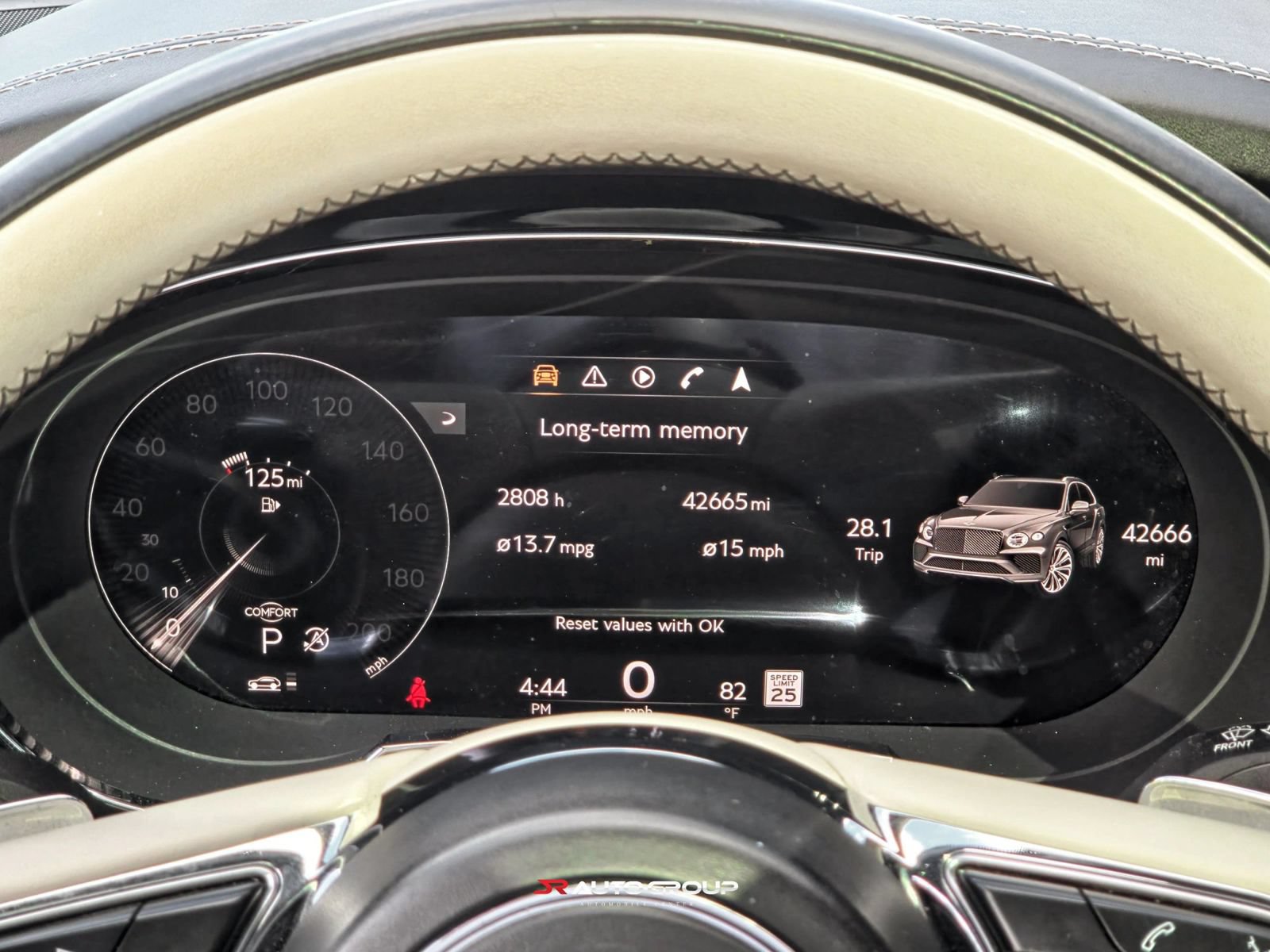 Used 2021 Bentley Bentayga AWD/4WD image 29