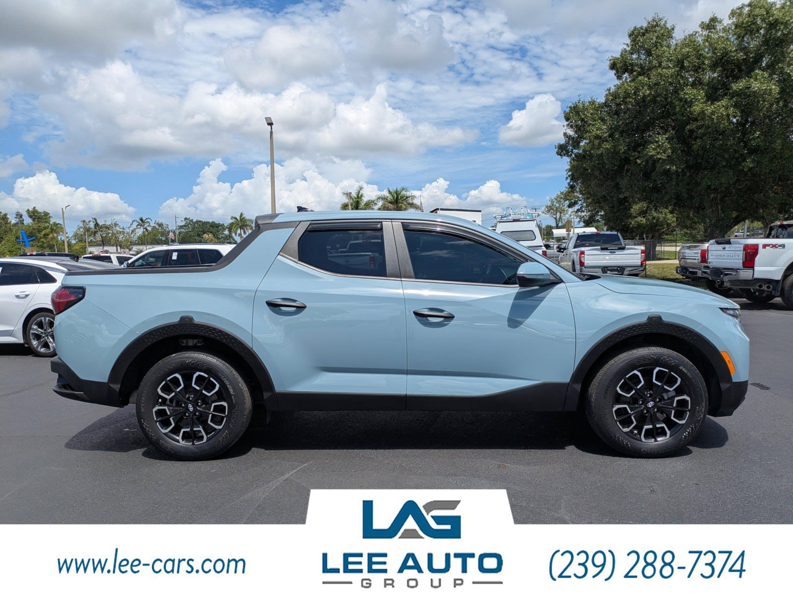 Used 2022 Hyundai Santa Cruz SEL FWD image 2