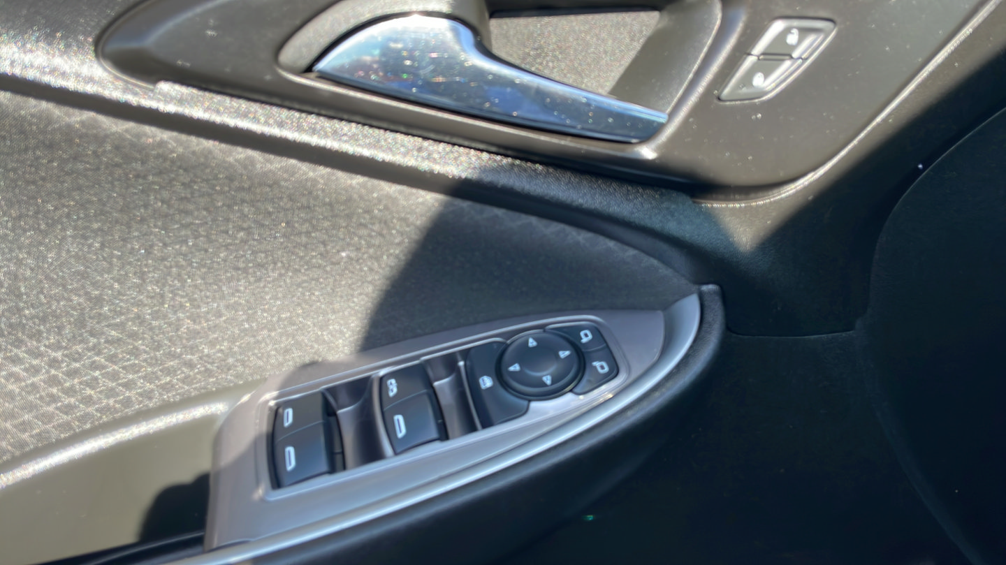 Used 2024 Chevrolet Malibu LT FWD image 16