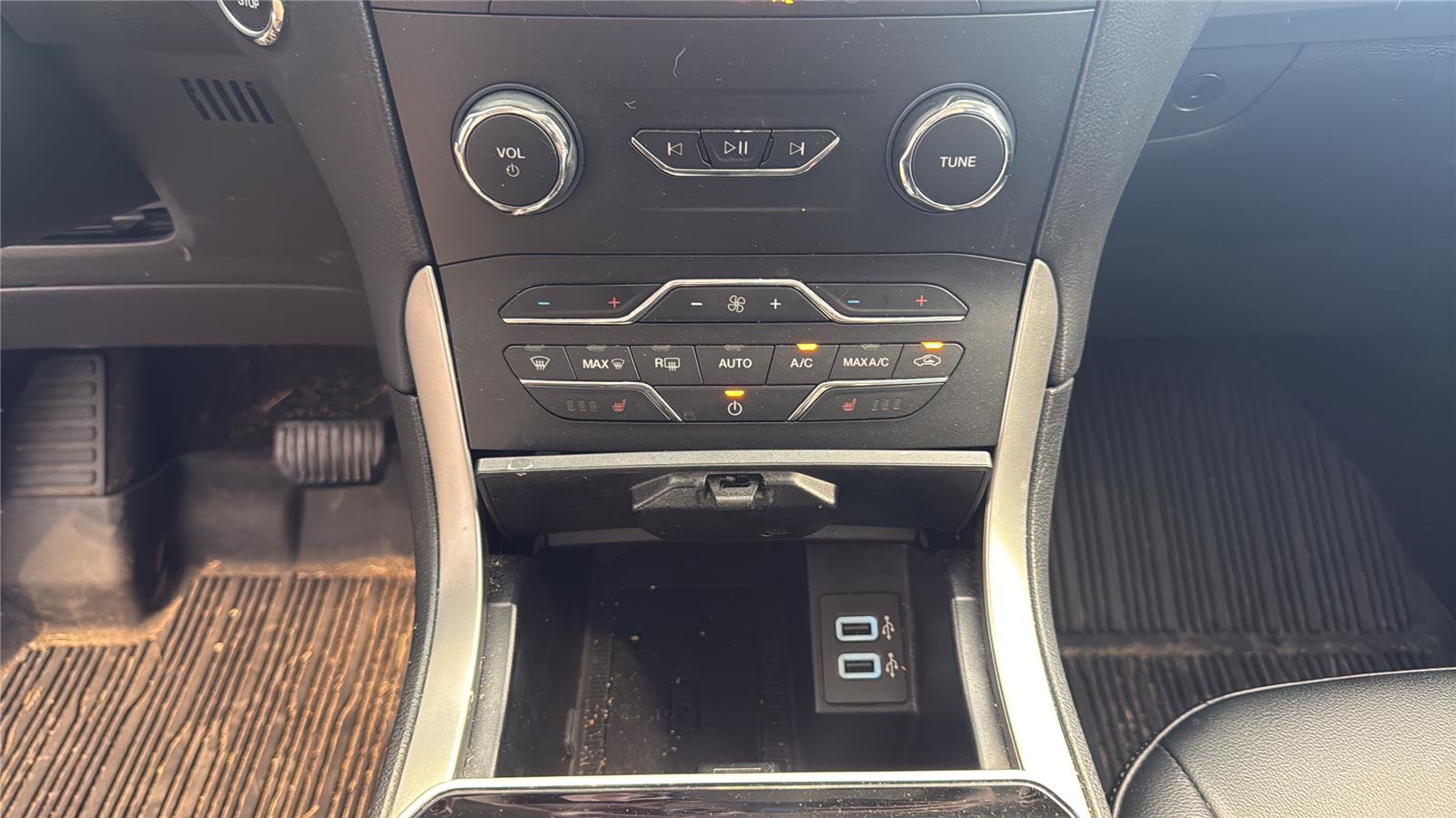 Used 2020 Ford Edge SEL w/ Convenience Package image 21