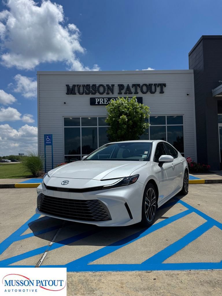 Used 2026 Toyota Camry XLE FWD video 1