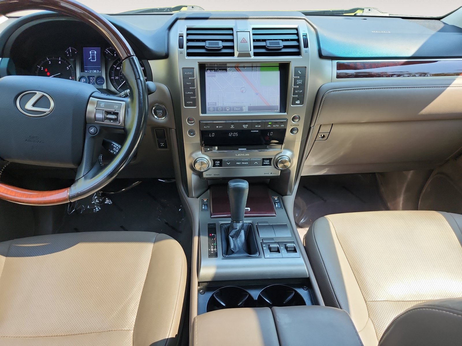 Used 2018 Lexus GX 460 Premium w/ Premium Package AWD/4WD image 11
