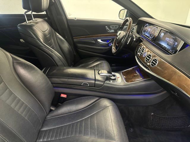 Used 2016 Mercedes-Benz S 550 4MATIC Sedan image 35