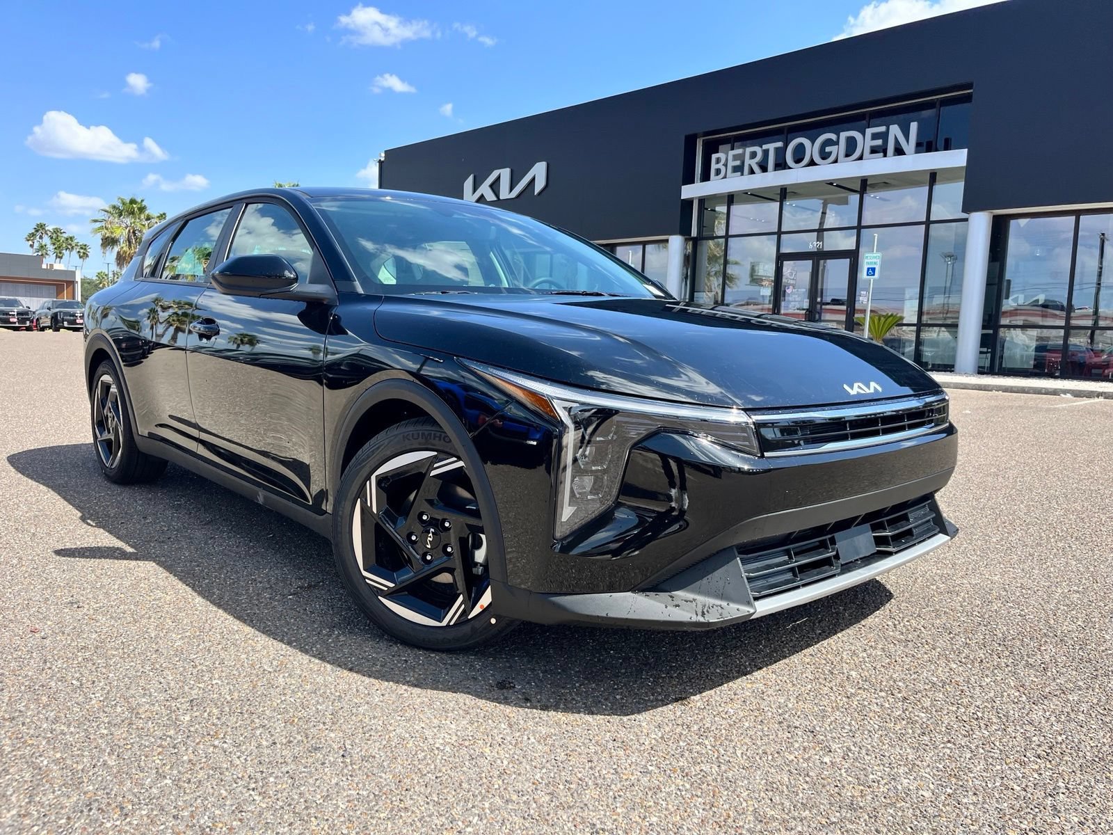 New 2026 Kia K4 EX