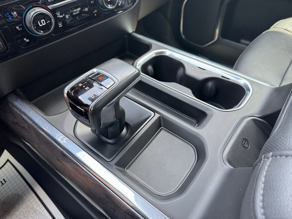 Used 2022 Chevrolet Silverado 1500 LTZ w/ LTZ Premium Package AWD/4WD image 37