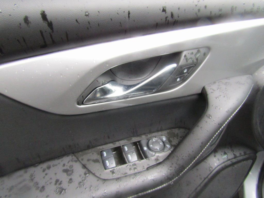 Used 2025 Chevrolet Blazer LT image 18