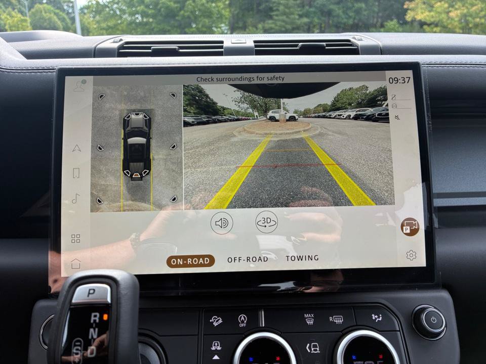 New 2026 Land Rover Defender 110 X AWD/4WD image 19