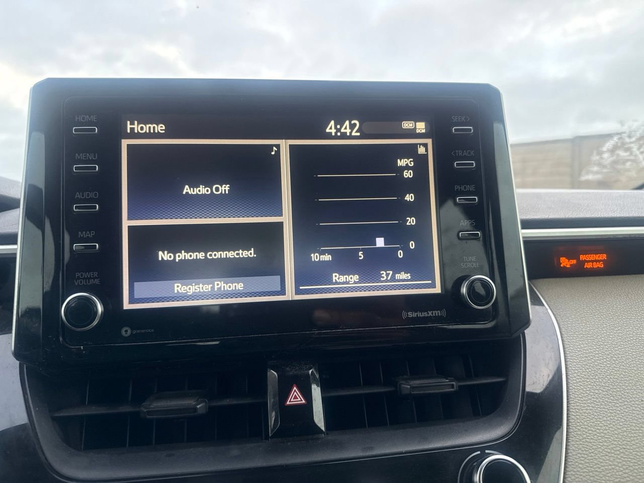 Used 2021 Toyota Corolla LE FWD image 36