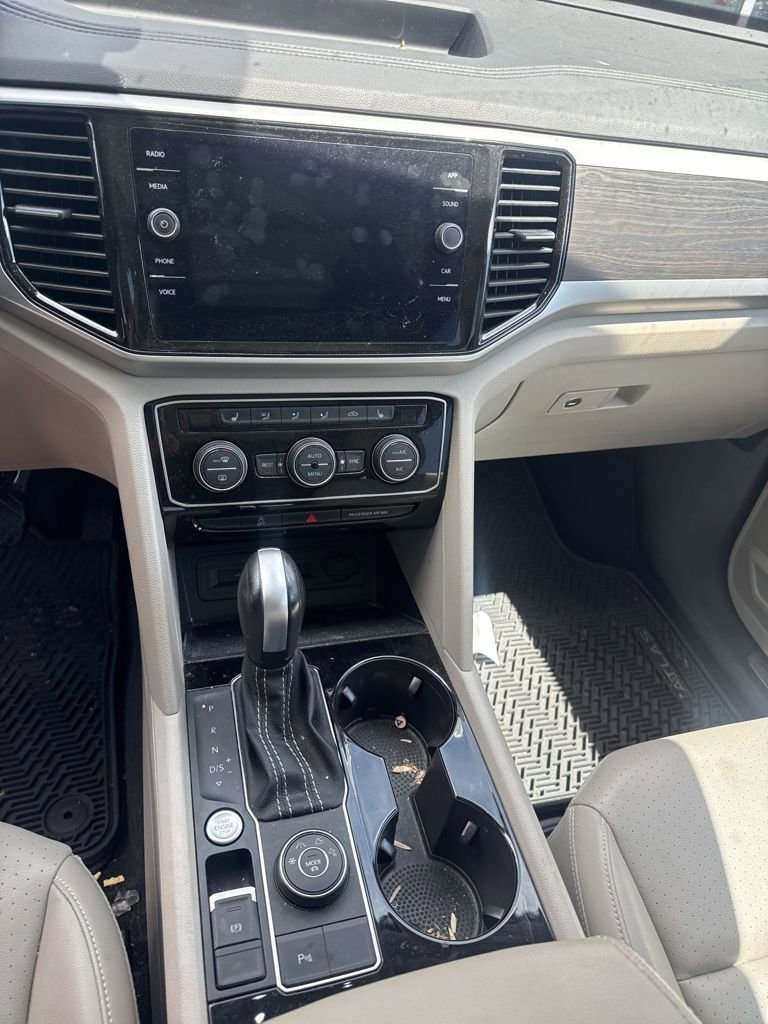 Used 2023 Volkswagen Atlas SE w/ Panoramic Sunroof Package AWD/4WD image 10