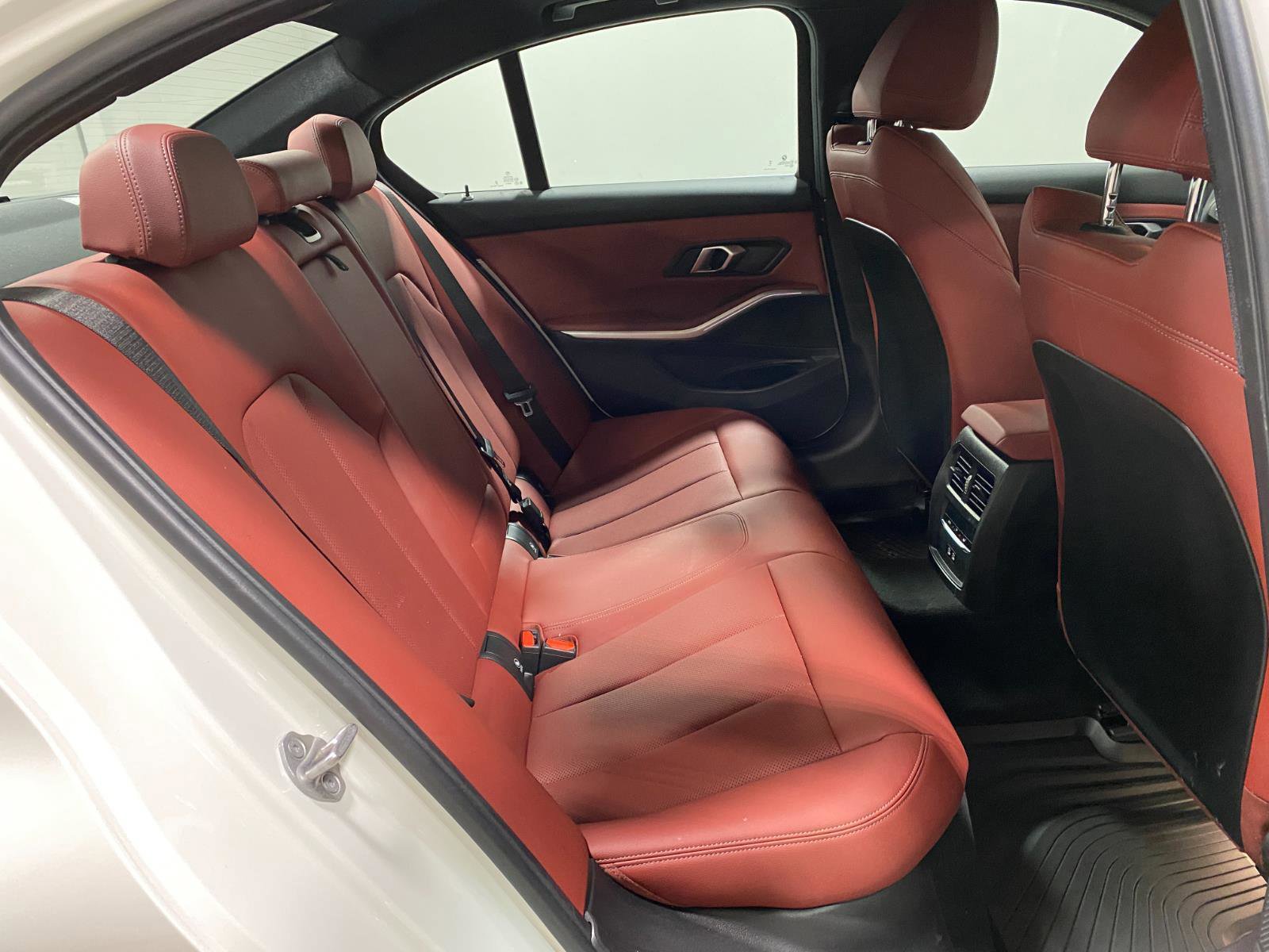 Certified 2024 BMW 330i xDrive 330i xDrive w/ Convenience Package image 17