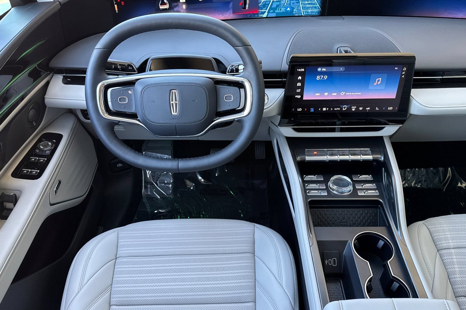 New 2026 Lincoln Nautilus Reserve AWD/4WD image 11