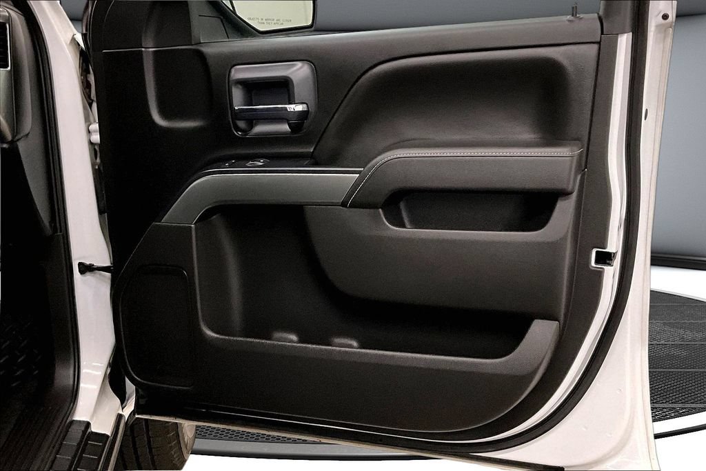 Used 2018 Chevrolet Silverado 1500 LT w/ All Star Edition AWD/4WD image 29