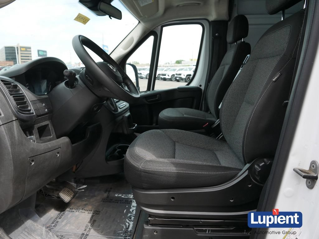 Used 2025 RAM ProMaster 2500 FWD image 13