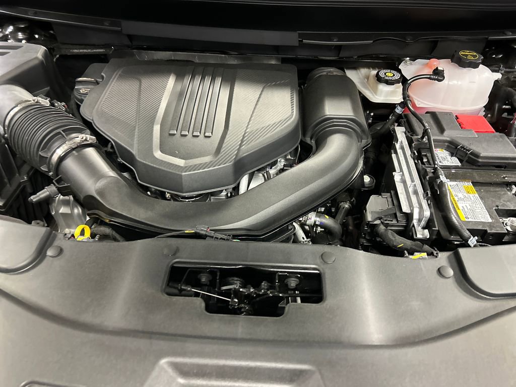 Used 2025 GMC Acadia Elevation image 27