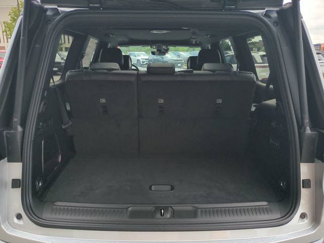 New 2026 Jeep Grand Wagoneer Limited w/ Premium Group II AWD/4WD image 13