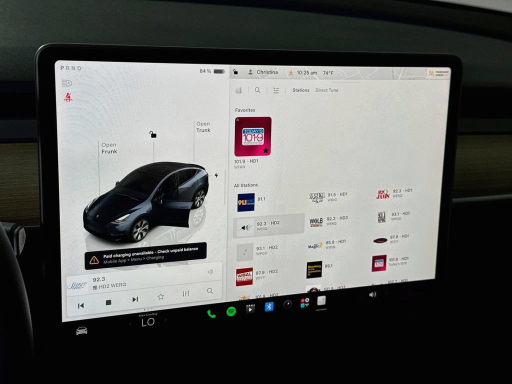 Used 2024 Tesla Model Y Long Range AWD/4WD image 5