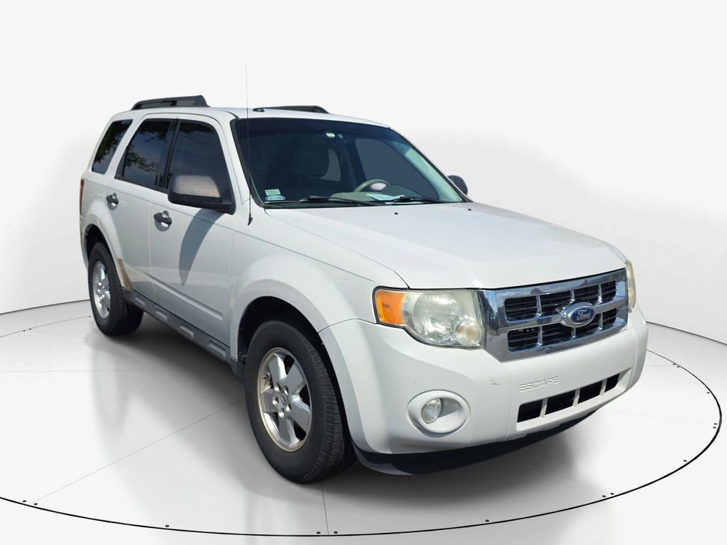 Used 2012 Ford Escape XLT FWD image 4