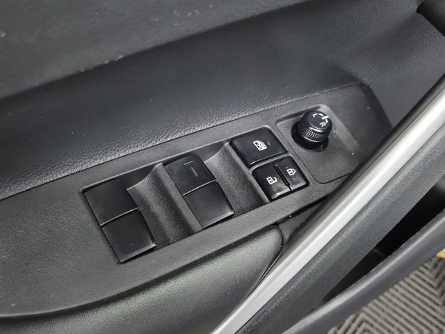 Used 2024 Toyota Corolla Cross SE image 18