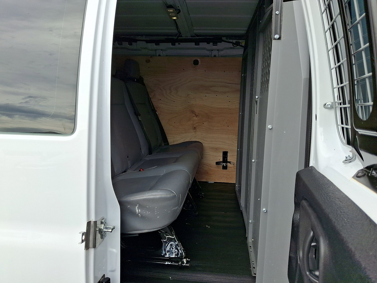 Certified 2025 Chevrolet Express 2500 w/ Enhanced Convenience Package RWD image 10