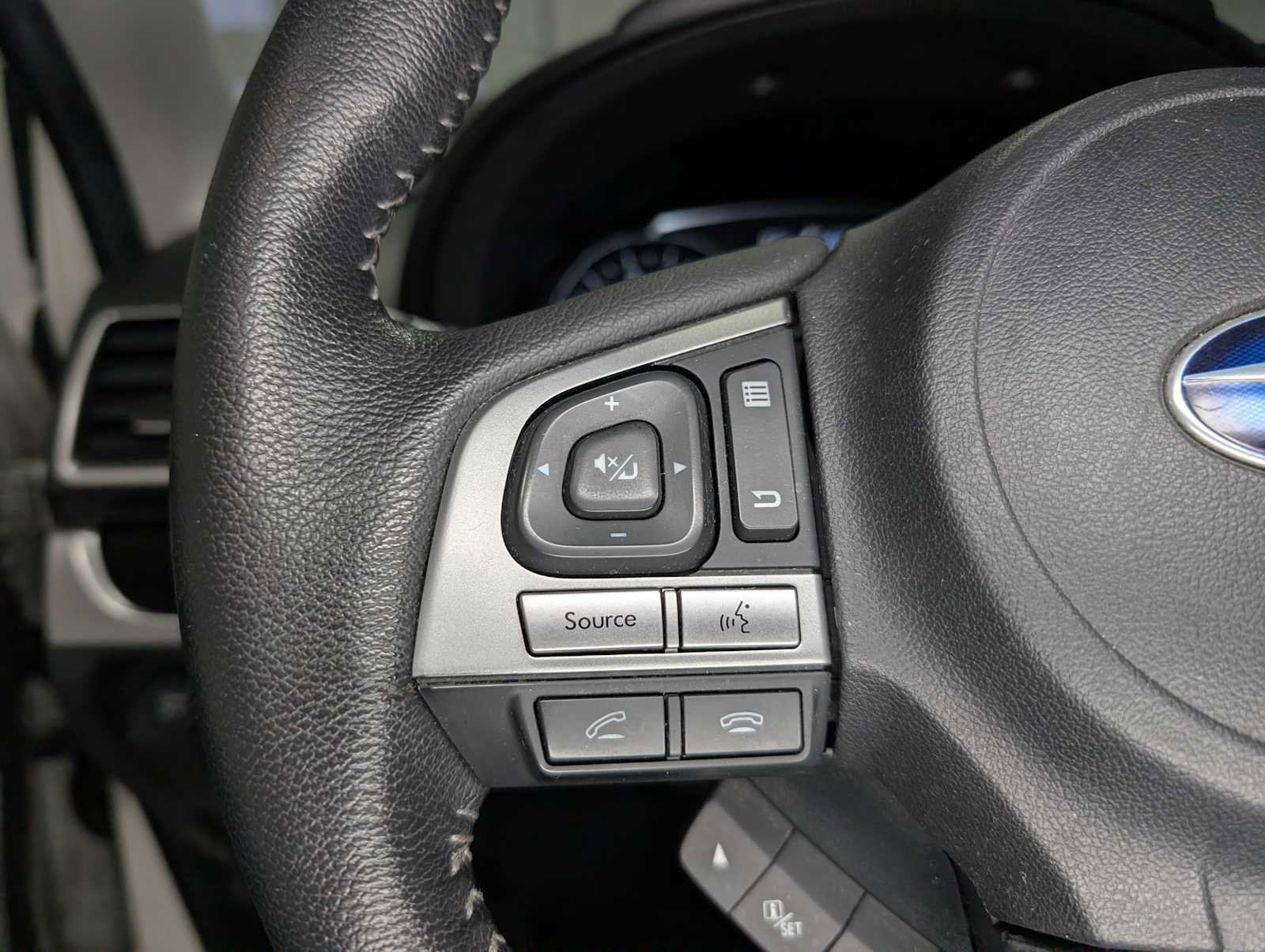 Used 2018 Subaru Forester 2.5i Touring w/ Popular Package #3B image 35