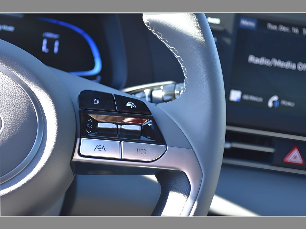New 2026 Hyundai Elantra Sport FWD image 20