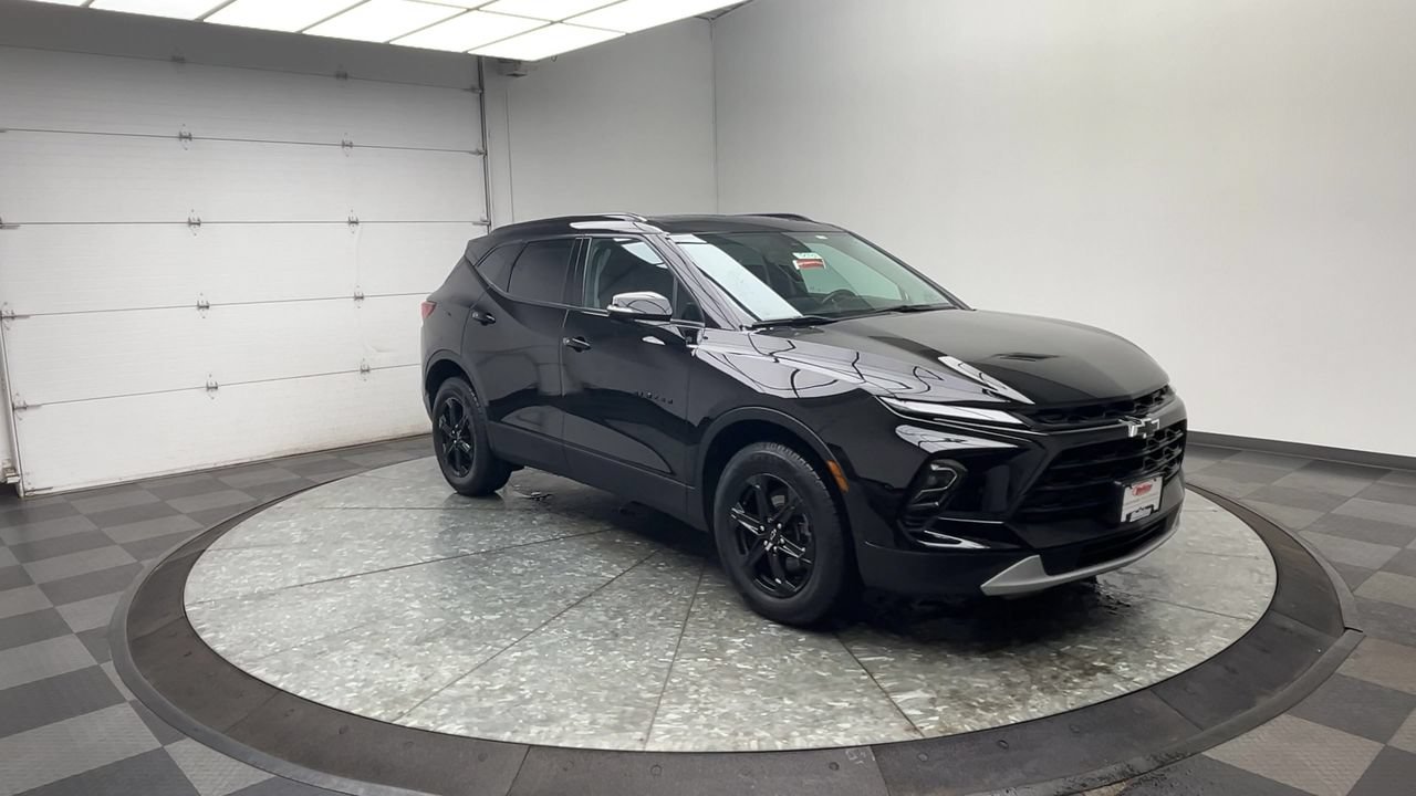 Certified 2024 Chevrolet Blazer LT w/ Midnight/Sport Edition AWD/4WD image 34