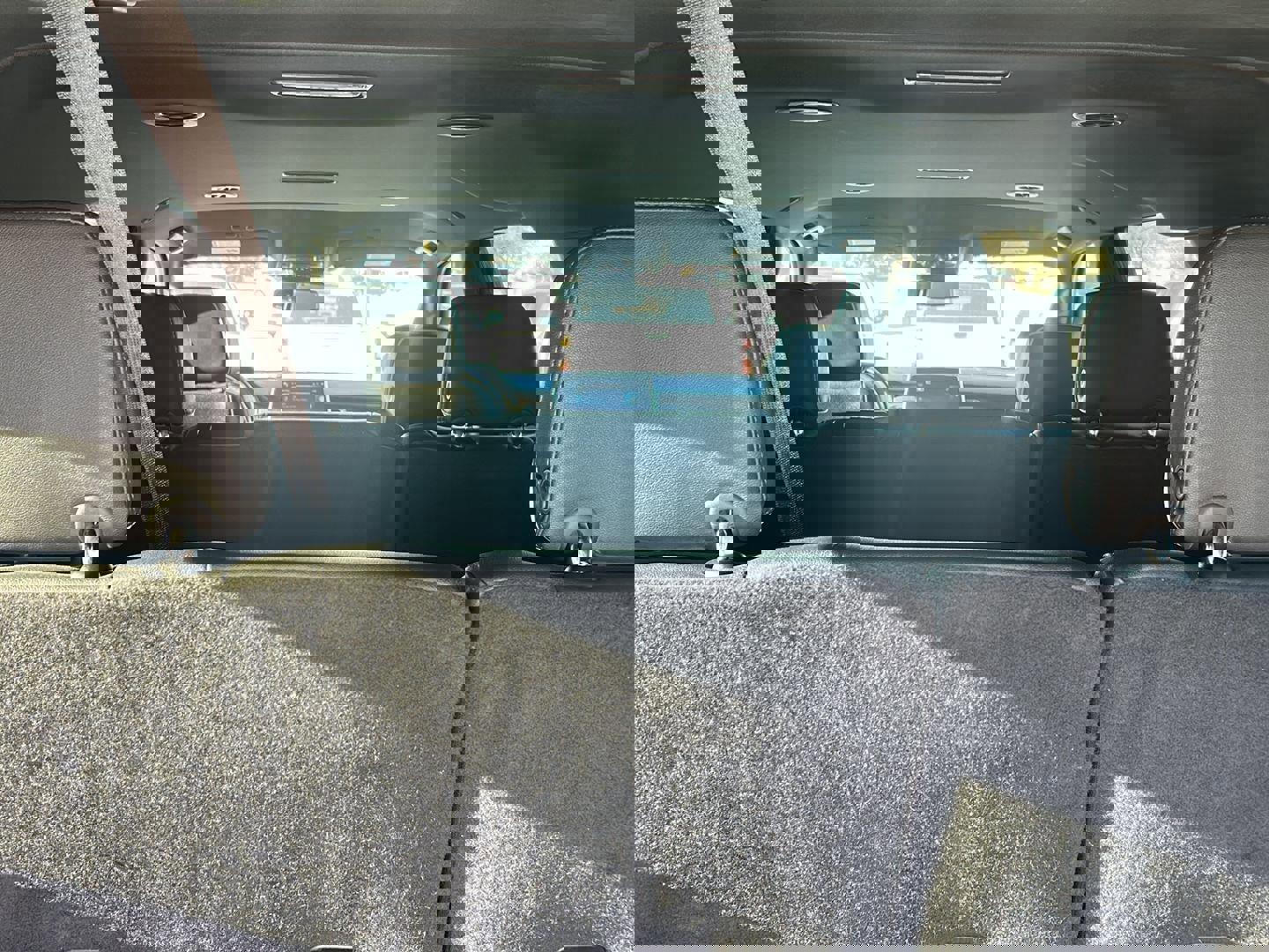 Used 2024 Chevrolet Suburban Premier image 34