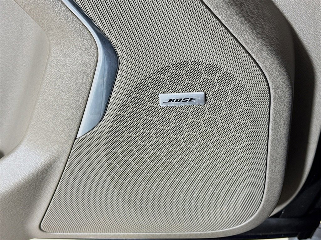 Used 2021 Chevrolet Tahoe Z71 image 16