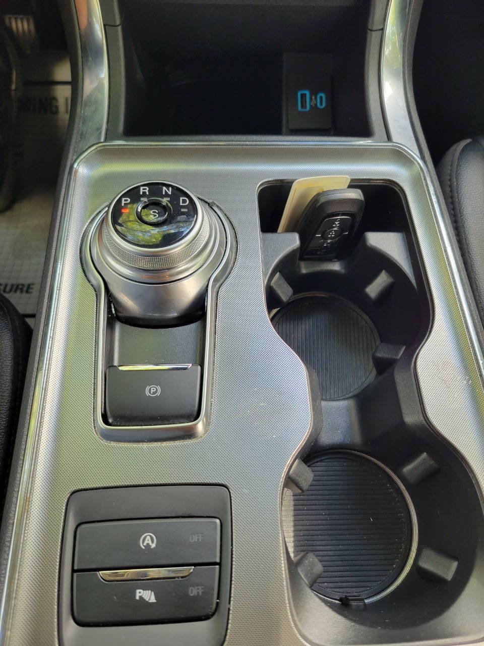 Used 2024 Ford Edge Titanium AWD/4WD image 20