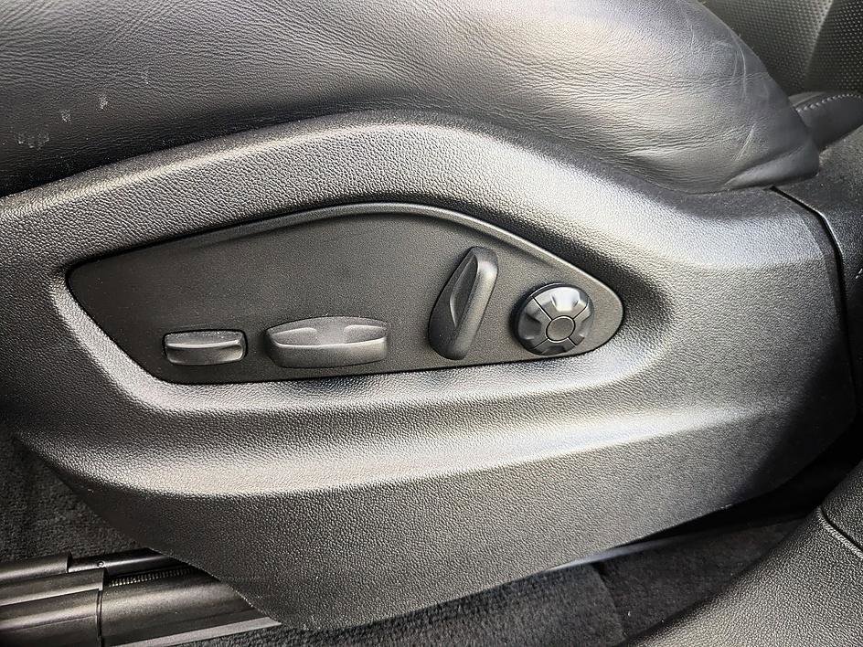 Used 2024 Porsche Cayenne image 12