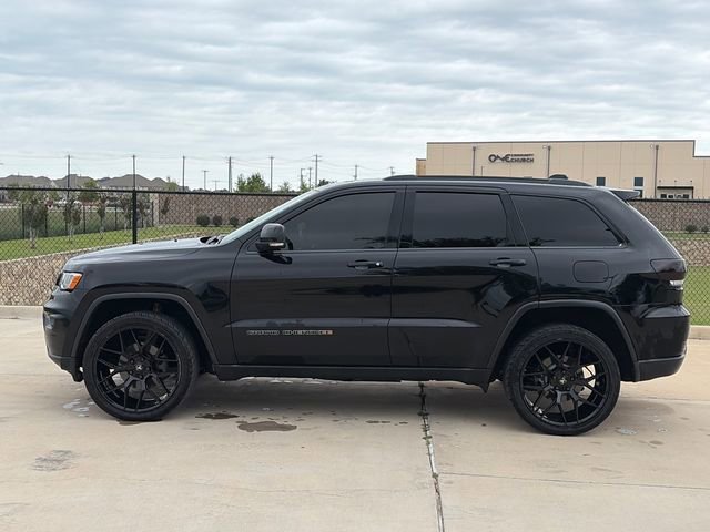 Used 2017 Jeep Grand Cherokee Limited AWD/4WD image 6
