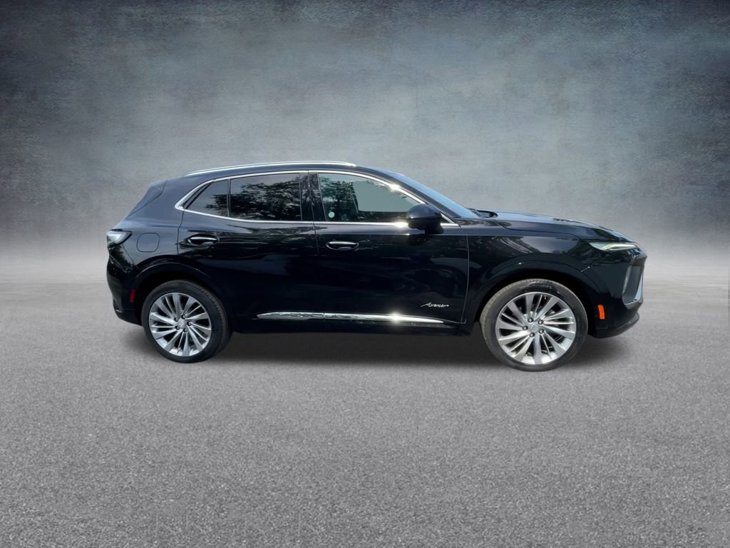 Used 2024 Buick Envision Avenir image 28