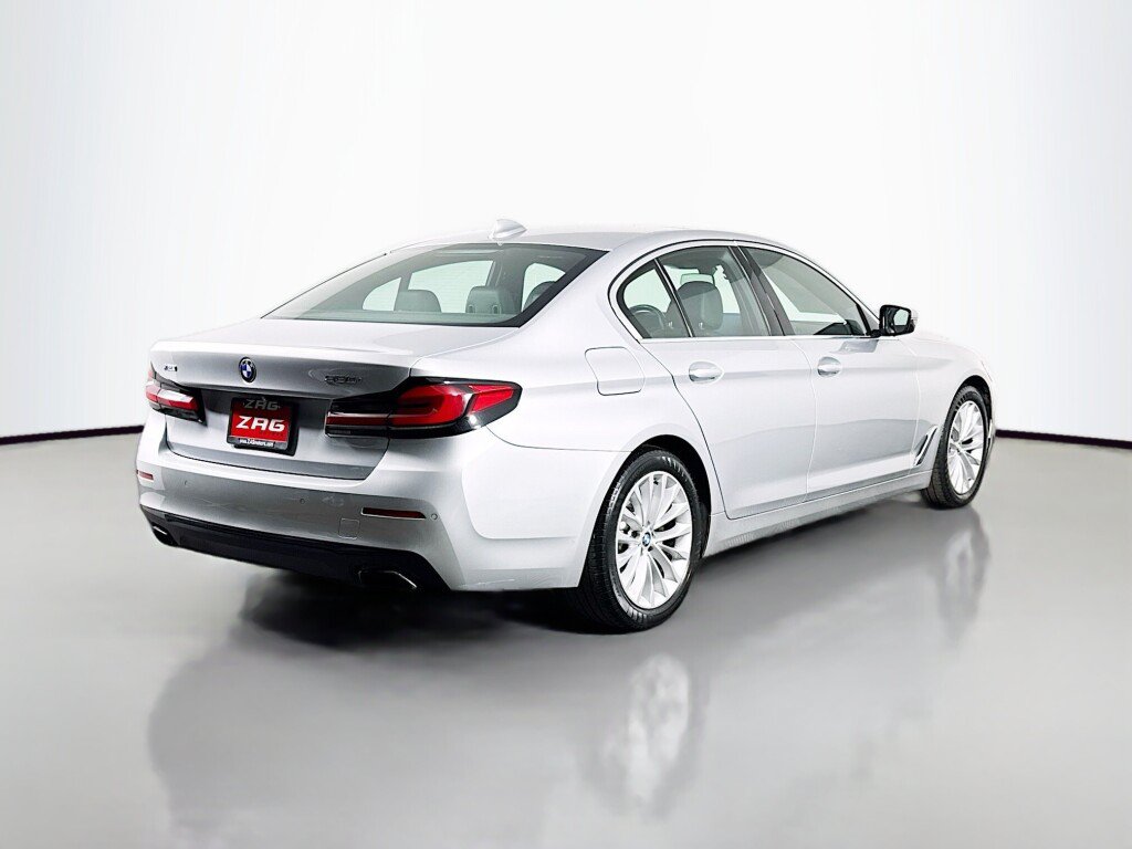 Used 2021 BMW 530i xDrive w/ Convenience Package AWD/4WD image 5
