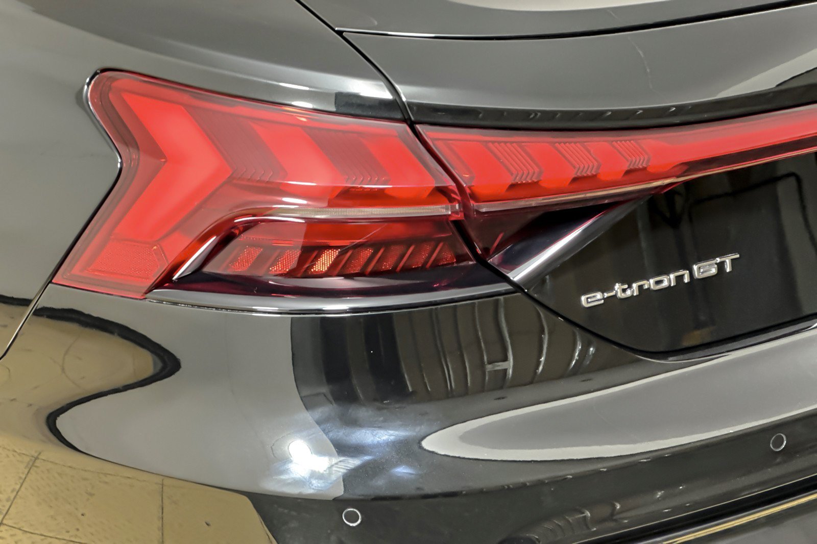 Used 2024 Audi e-tron GT Premium Plus w/ Executive Package AWD/4WD image 26
