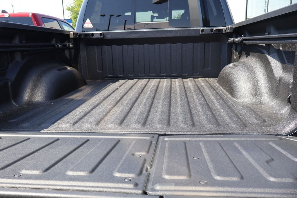 New 2026 RAM 1500 Laramie w/ Night Edition AWD/4WD image 4
