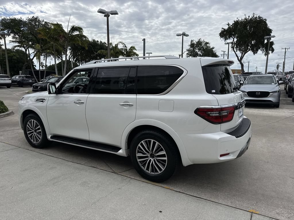 Used 2024 Nissan Armada SL w/ Captain's Chairs Package AWD/4WD image 12