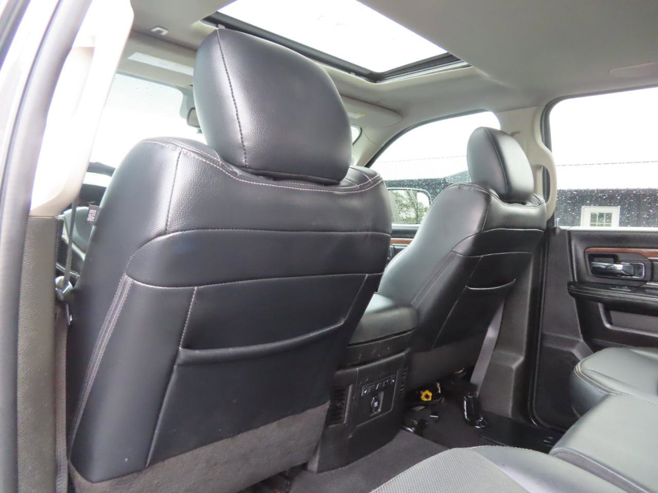 Used 2018 RAM 3500 Laramie AWD/4WD image 48