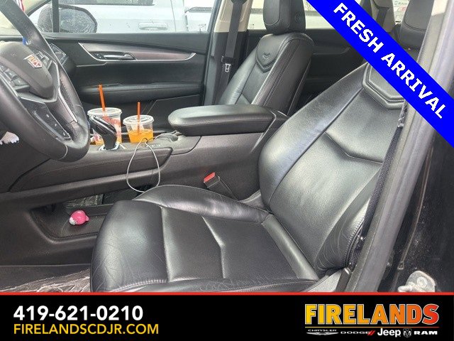 Used 2018 Cadillac XT5 Premium Luxury w/ Driver Assist Package image 20